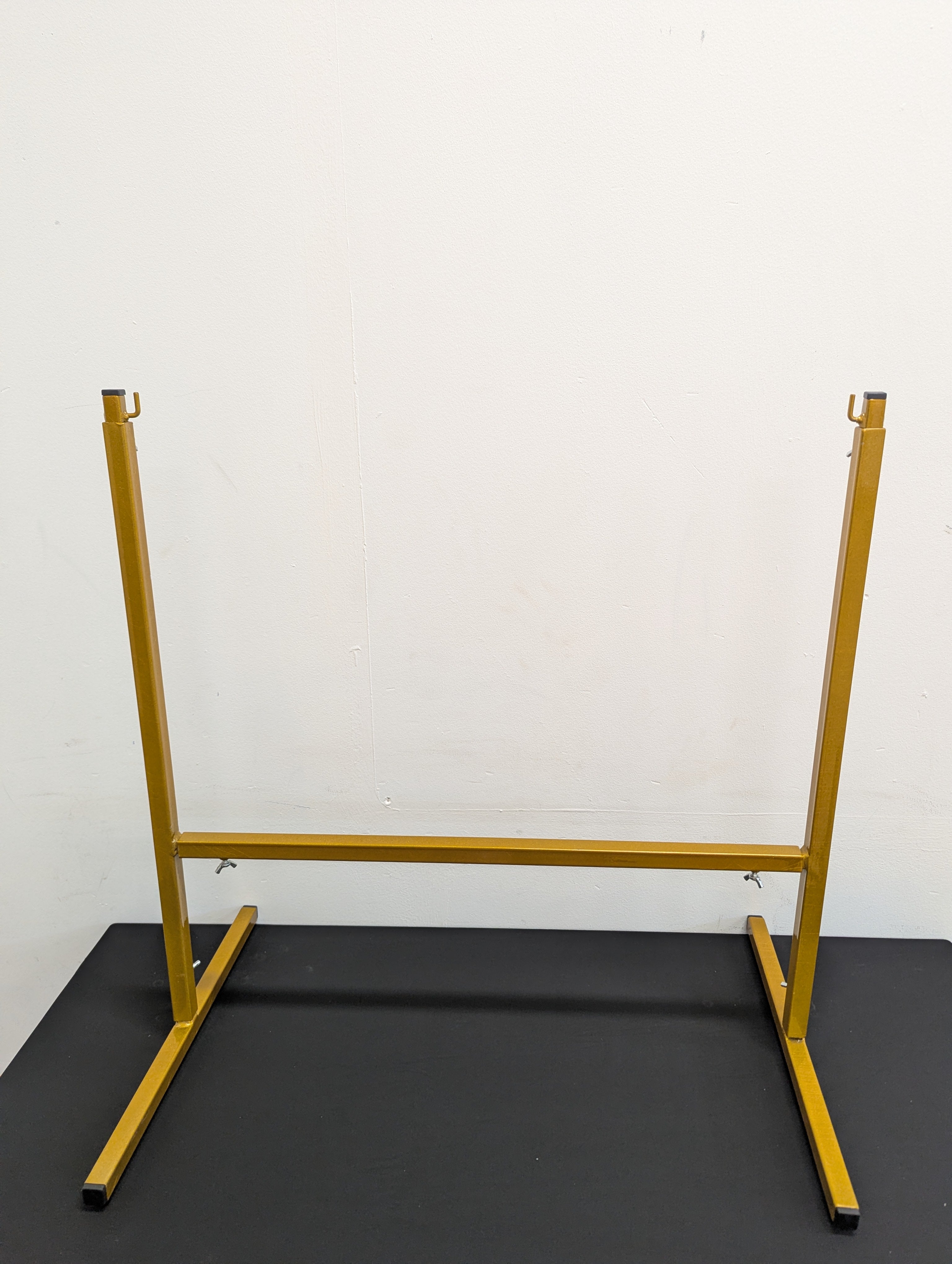 Coloured single stands by Sarah's Pan Cases